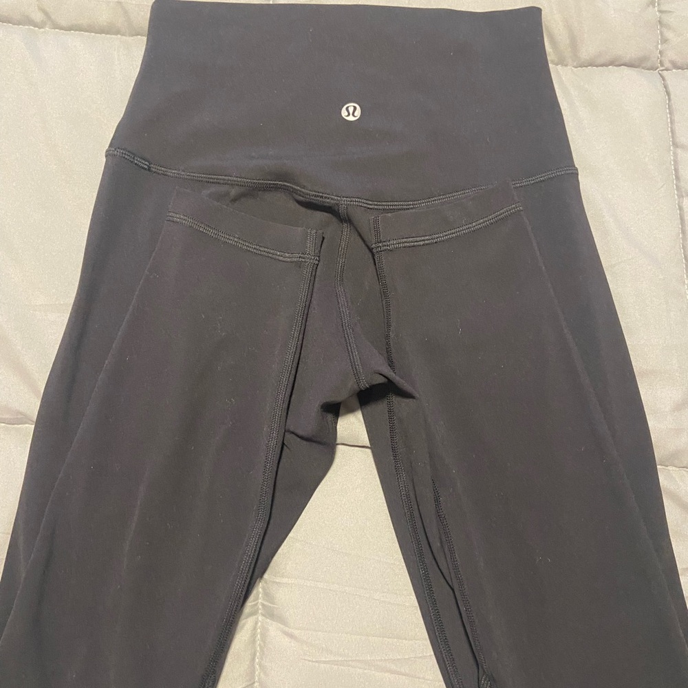 Black size 4 Lululemon leggings